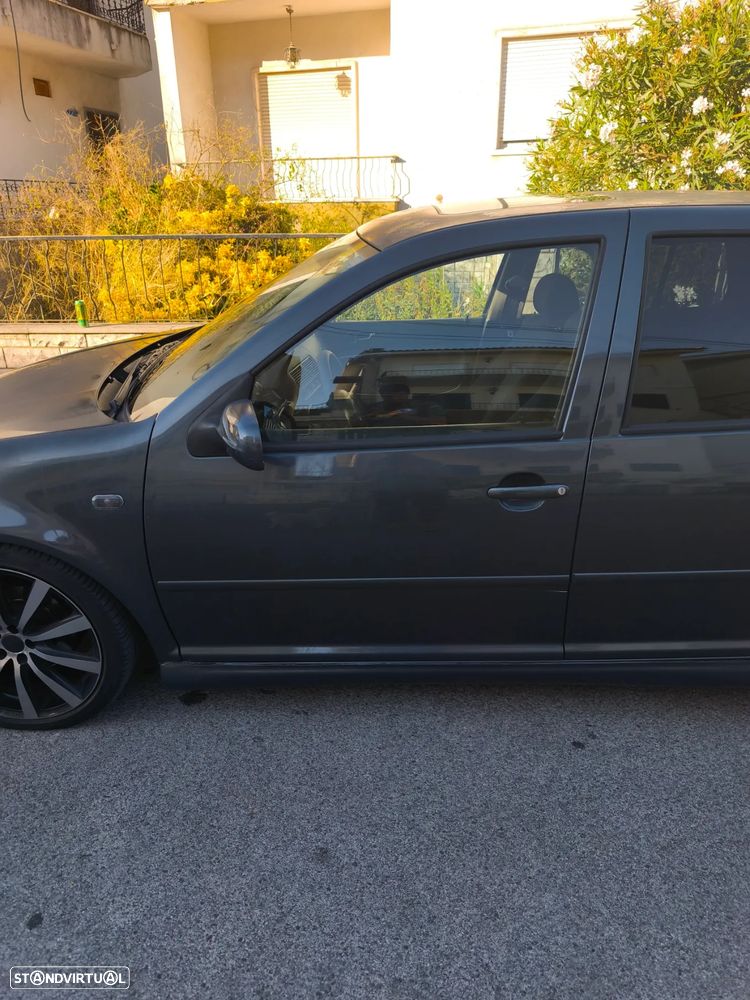 VW Golf 1.9 TDi Highline - 14