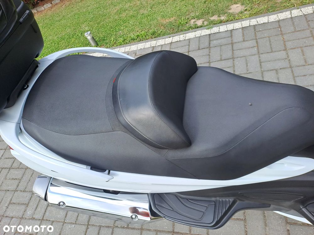 Suzuki Burgman - 7