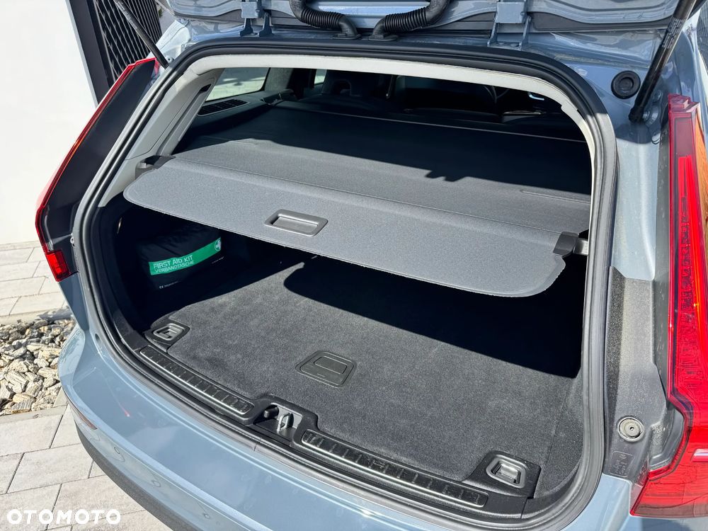 Volvo V60 B3 B DKG Essential - 20