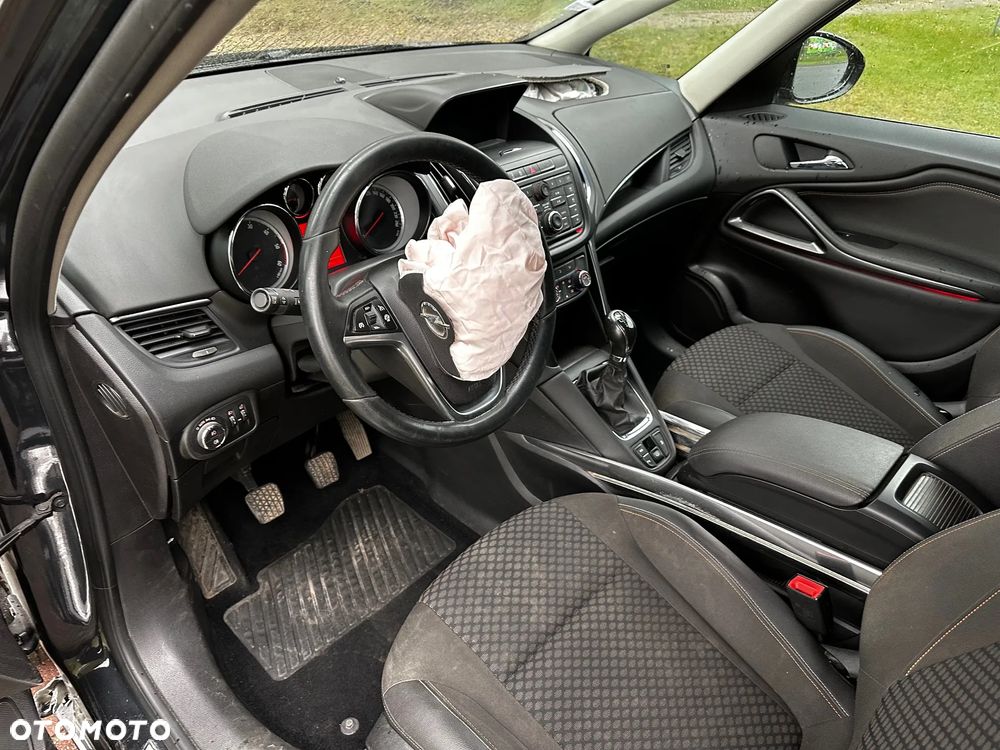 Opel Zafira - 6