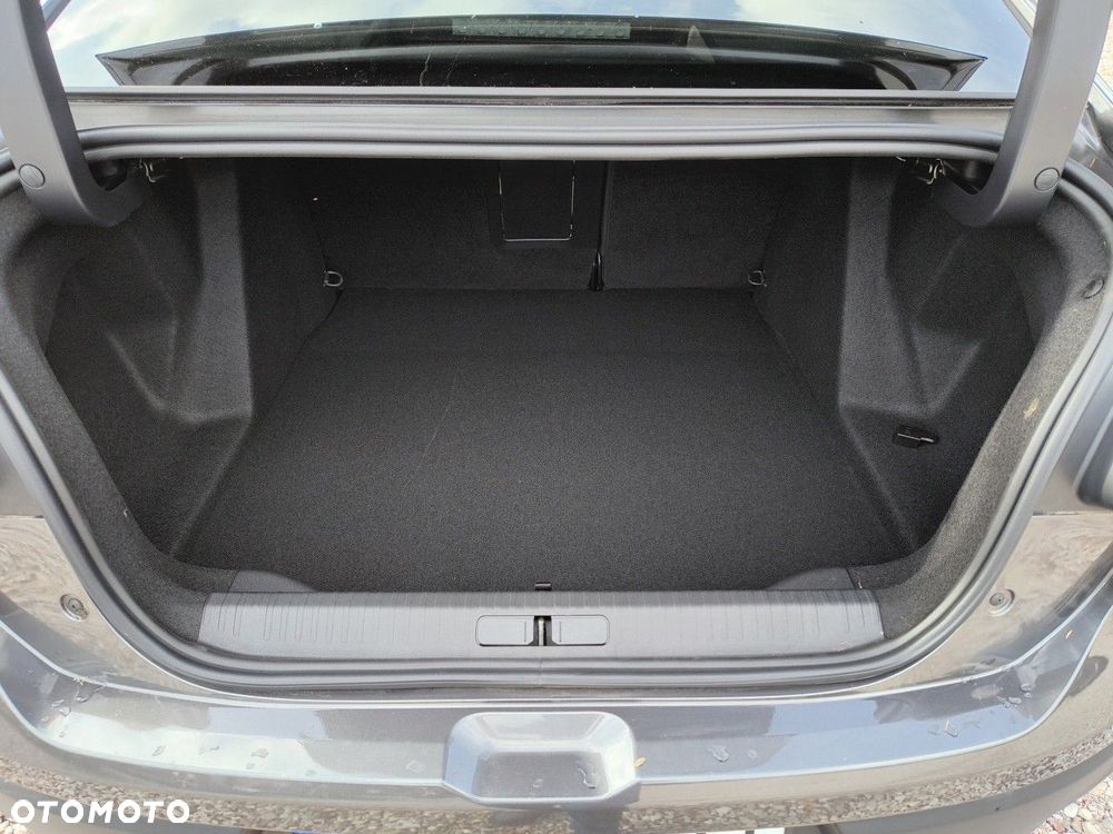 Citroën C4X 1.2 mHEV Max eDCT6 - 6