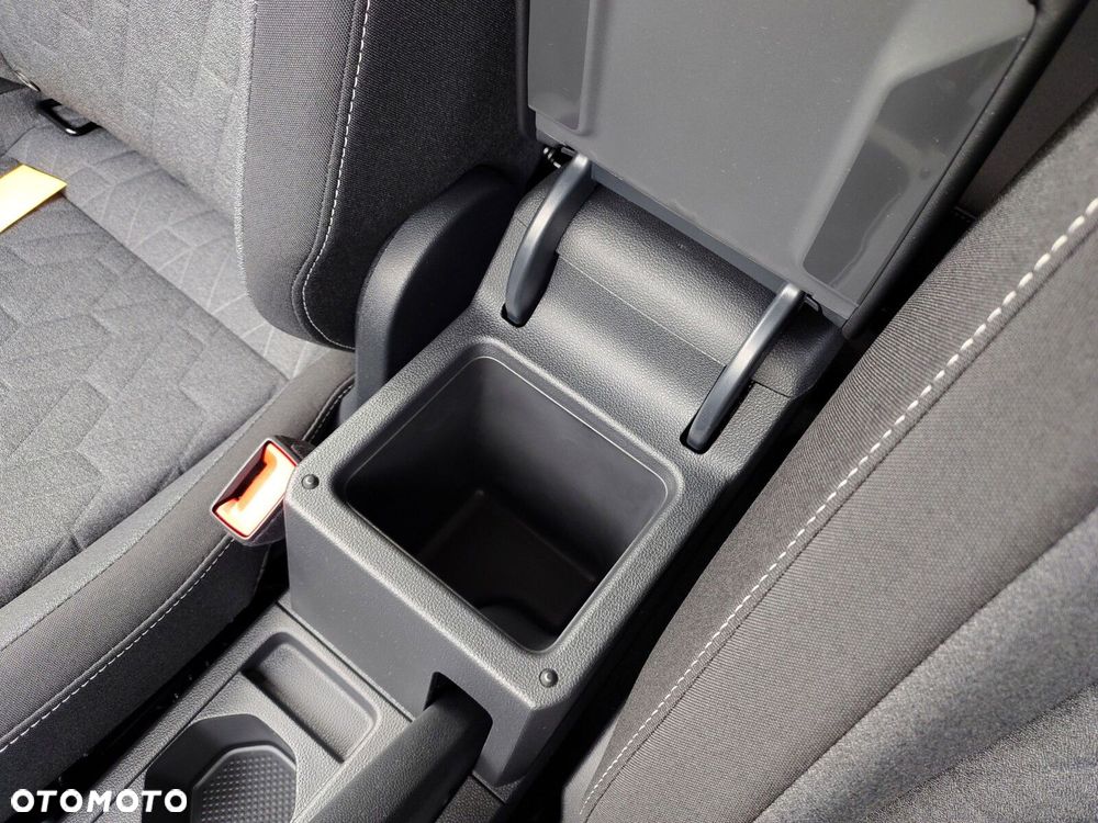 Volkswagen T-Cross - 25