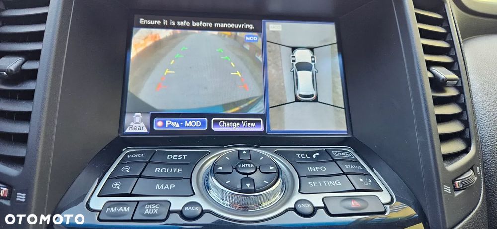 Infiniti QX70 3.7 S Premium - 16