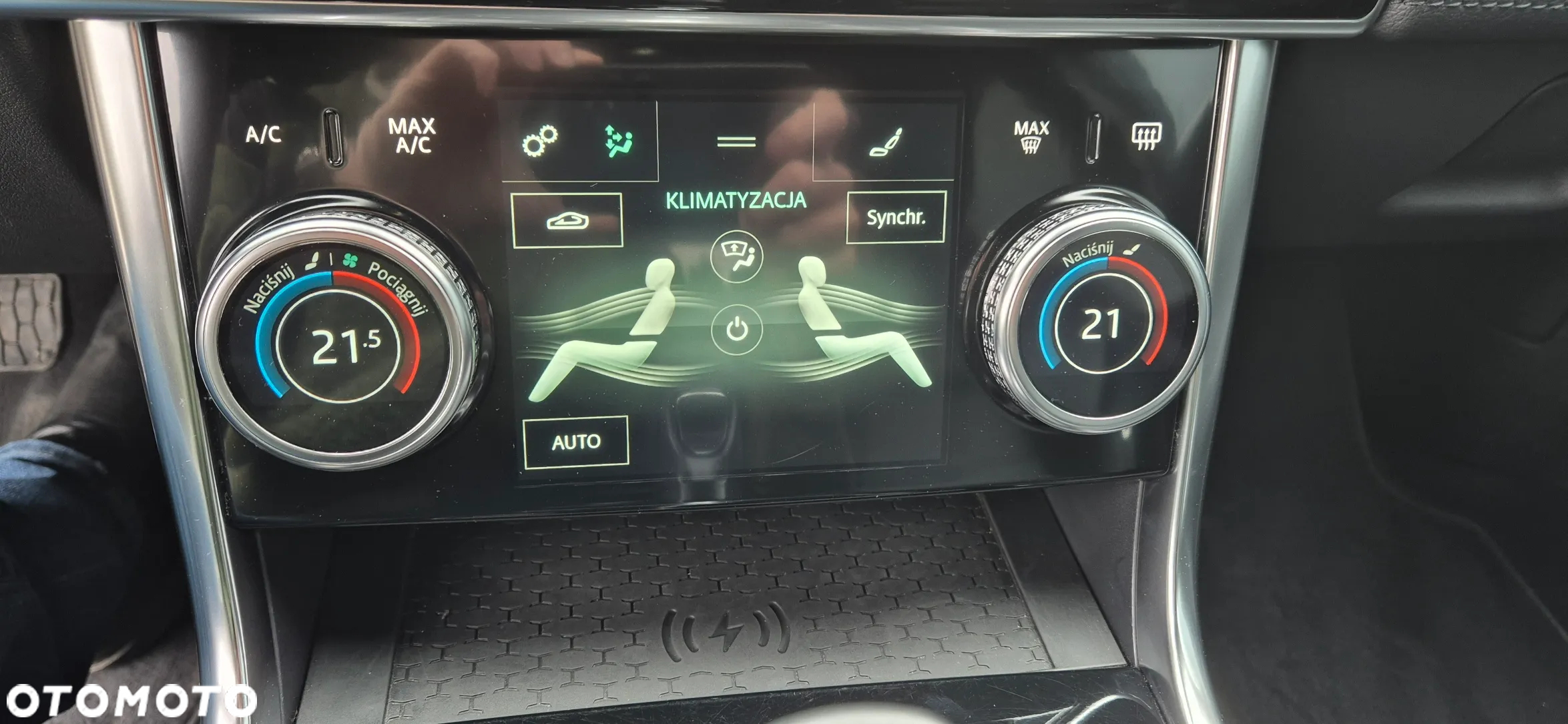 Jaguar XE - 23