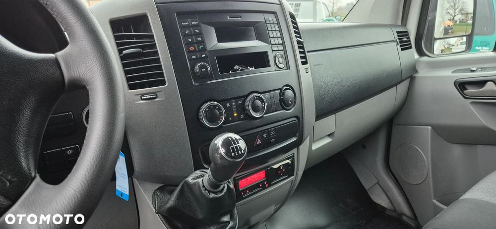 Volkswagen Crafter - 11