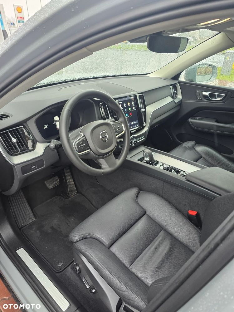 Volvo XC 60 B5 B AWD Ultimate Dark - 14