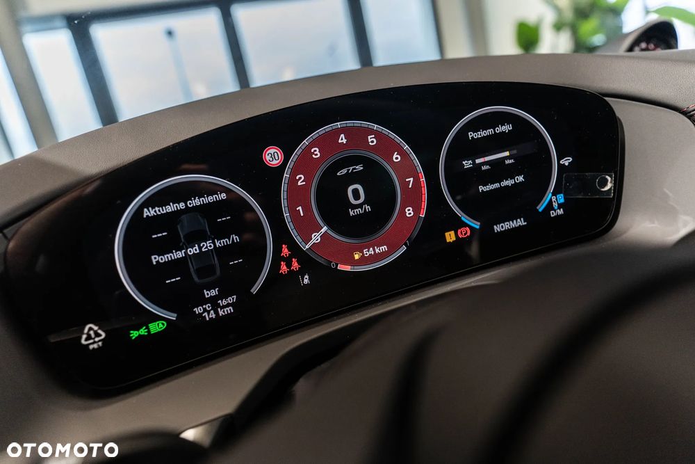 Porsche Panamera - 17