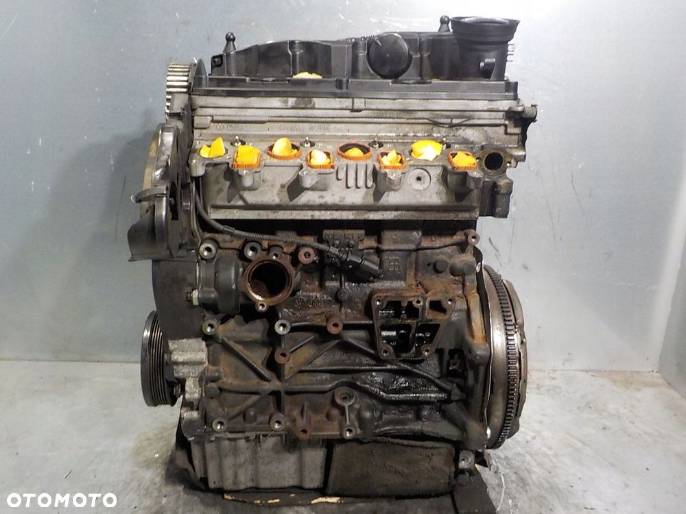 VW PASSAT B6 GOLF VI SKODA SILNIK 1.6 TDI 16V CAY PRZEBIEG 159 TYS - 10