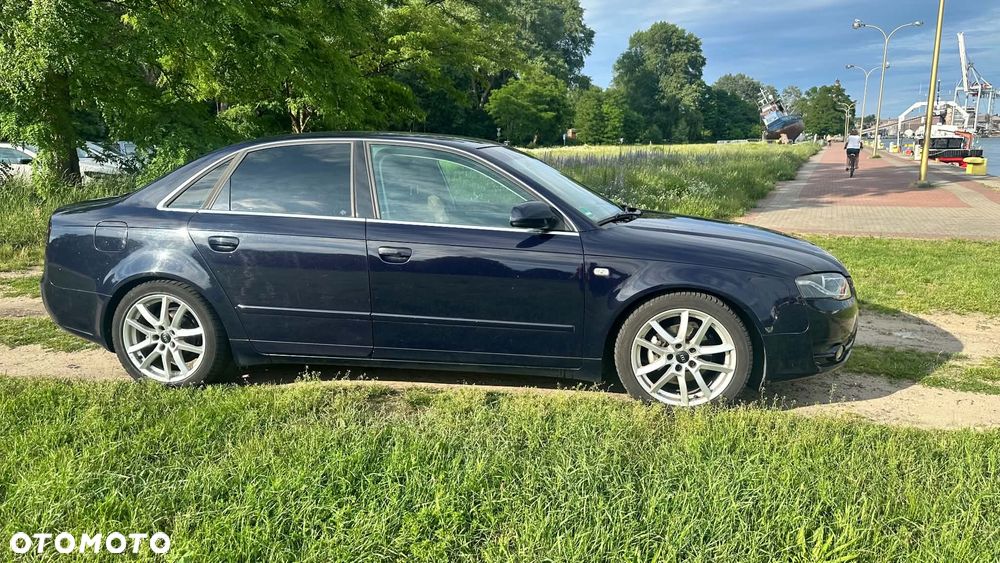 Audi A4 Limousine - 2