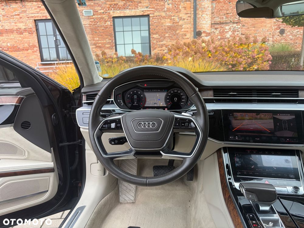 Audi A8 - 9