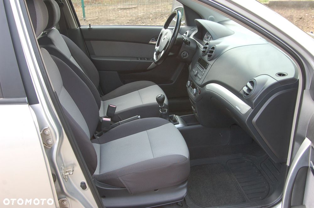 Chevrolet Aveo 1.4 16V LT - 25