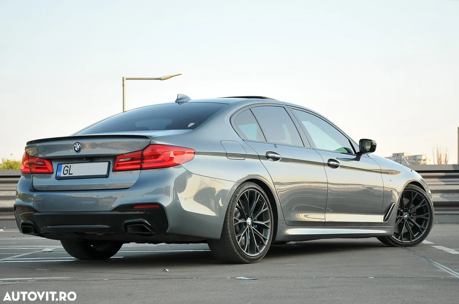 BMW Seria 5 520d Aut. M Sport Edition - 3