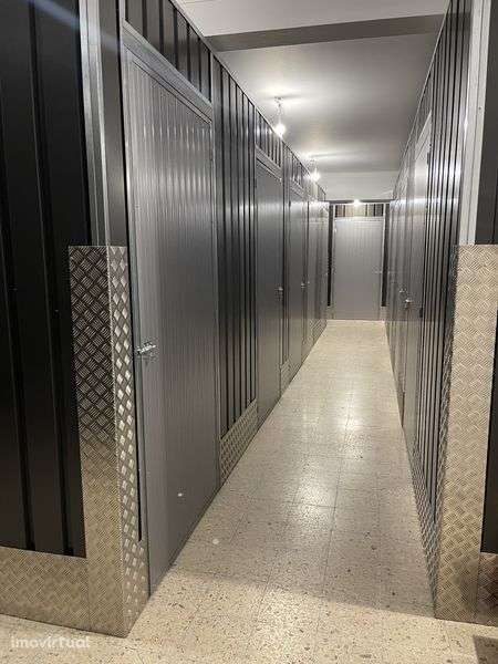BOX / Mini-Armazém / Arrecadação / Self-Storage / Arrumos / Garagem - Grande imagem: 2/7