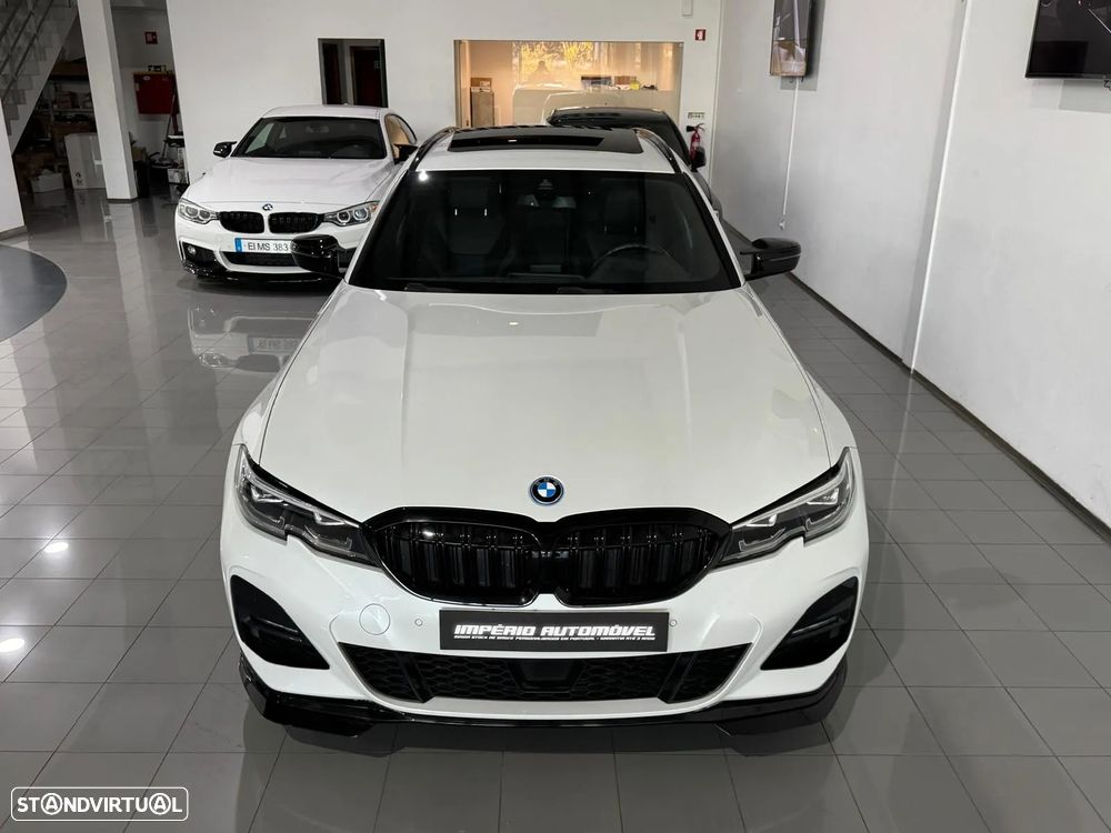 BMW 330 e Touring Pack M Auto - 4