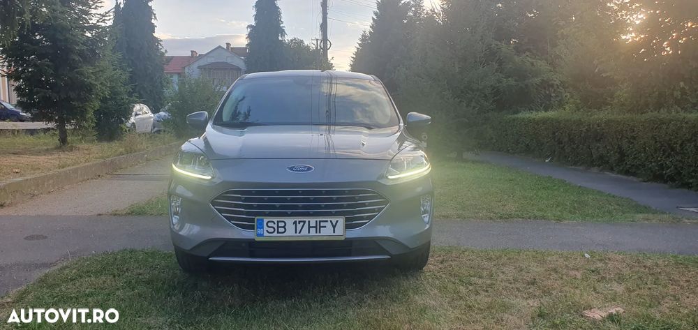 Ford Kuga 1.5 EcoBoost 2x4 Titanium - 6