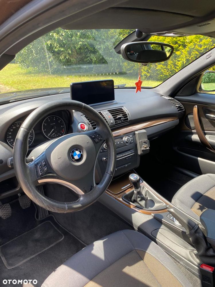 BMW Seria 1 118i - 11