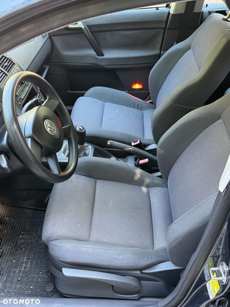 Volkswagen Polo 1.4 16V Comfortline - 9
