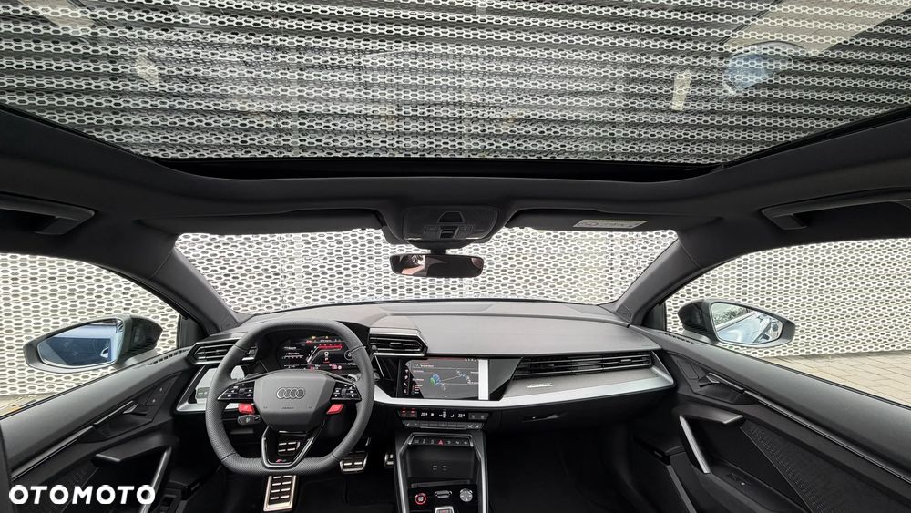 Audi RS3 Limousine - 14