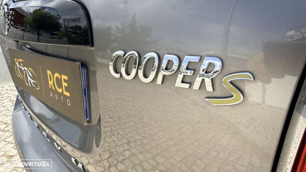 MINI Countryman Cooper SE ALL4 Auto - 14