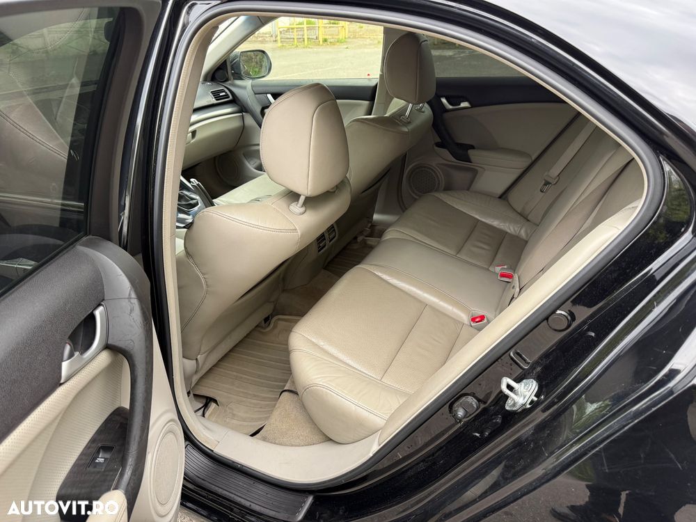 Honda Accord 2.0i MT Executive Navi - 7