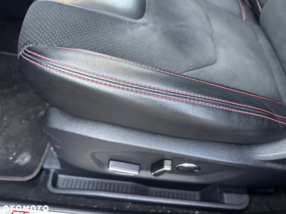 Ford S-Max 2.0 EcoBlue ST-Line - 33