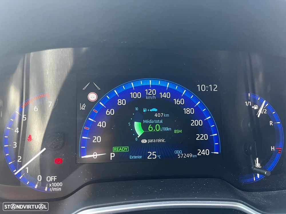Toyota Corolla SD 1.8 Hybrid Luxury - 24