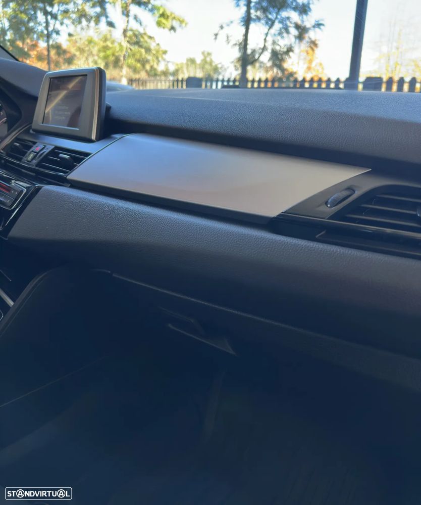 BMW 216 Active Tourer d Advantage - 27