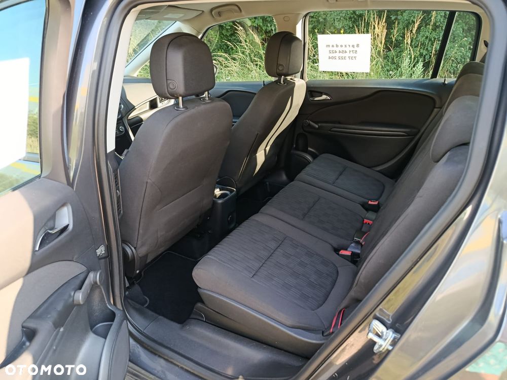 Opel Zafira - 10
