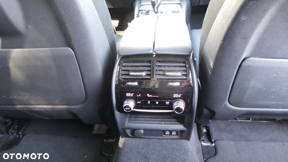 BMW Seria 5 530e Touring - 15