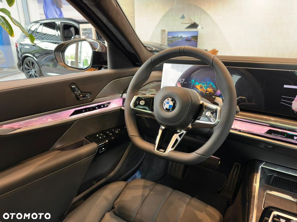 BMW Seria 7 740d xDrive mHEV Nero Lusso Edition sport - 16