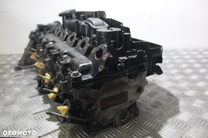 GŁOWICA SILNIKA BMW 5 530D E60 3.0 - 3