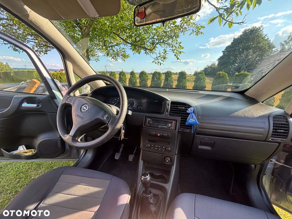 Opel Zafira 2.0 DTI Comfort - 3
