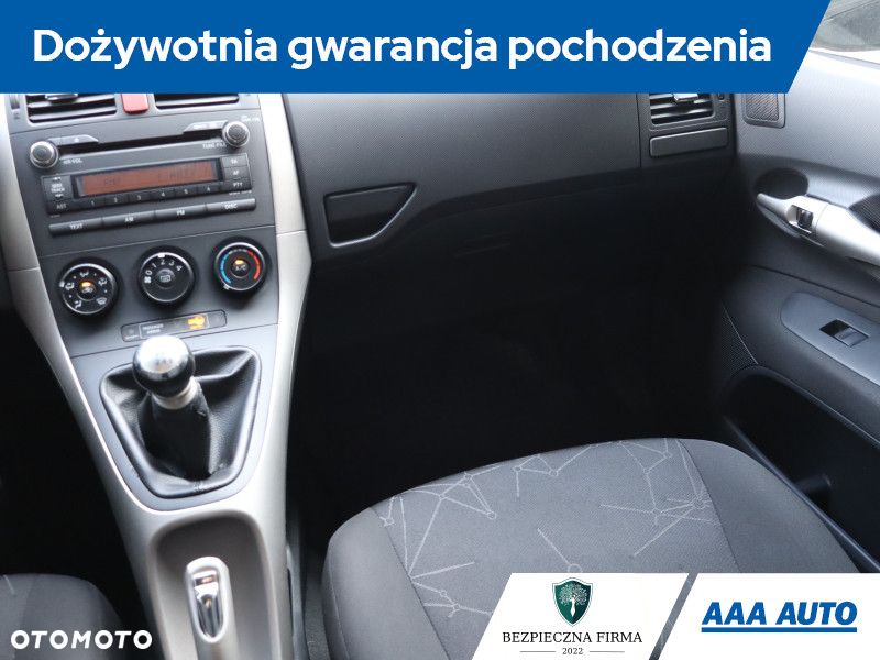 Toyota Auris - 9