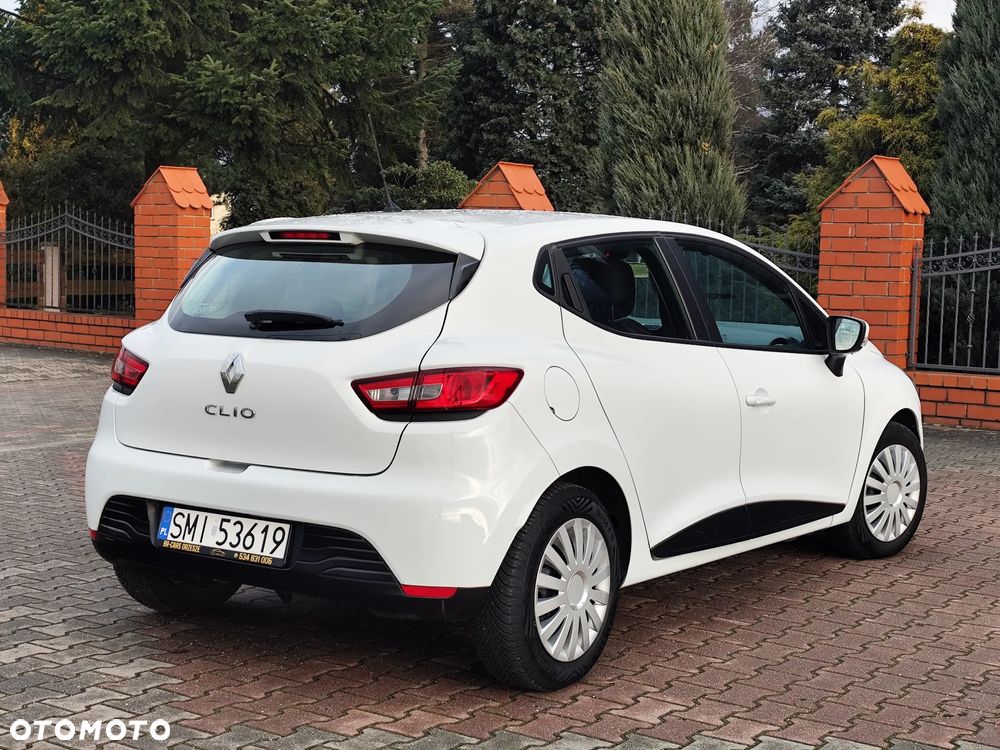 Renault Clio 1.2 16V 75 Expression - 14