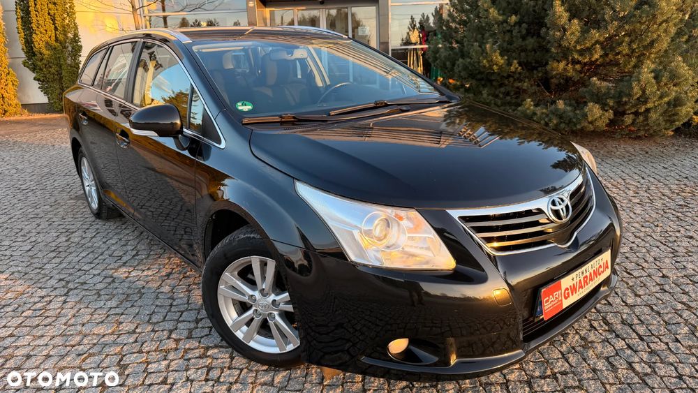 Toyota Avensis 2.0 Multidrive S Executive - 23