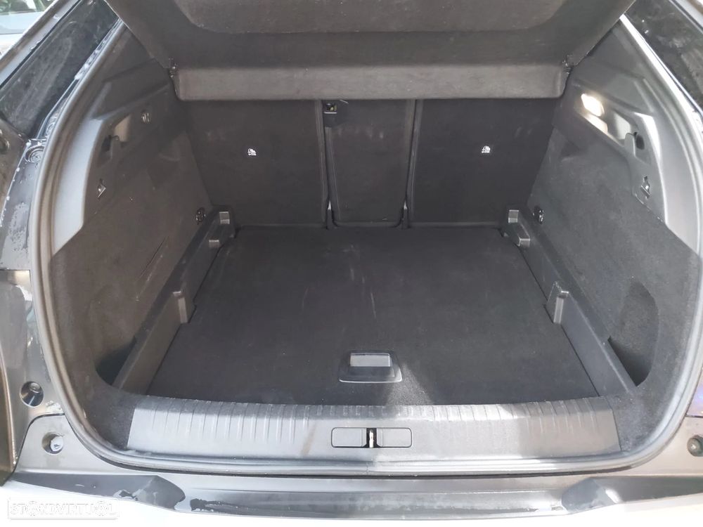 Peugeot 3008 1.2 Hybrid Allure e-DCS6 - 14