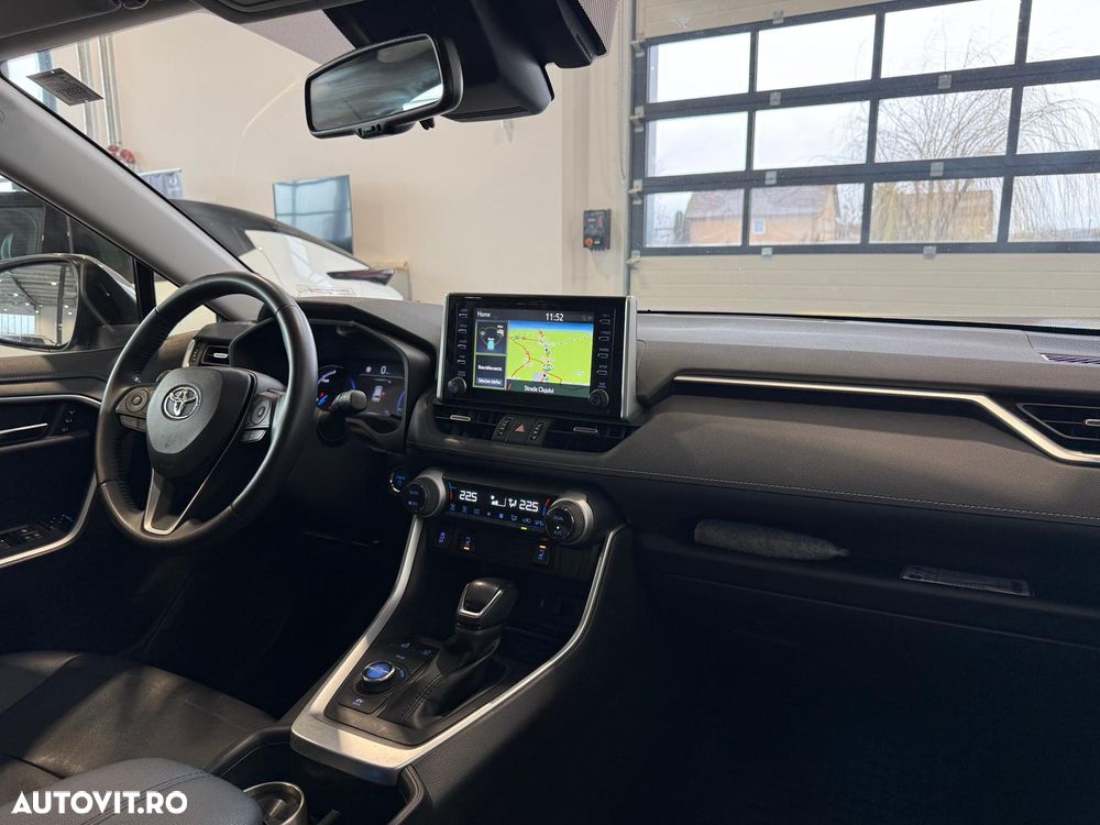Toyota RAV4 2.5 VVT-iE 4x4 Luxury - 23