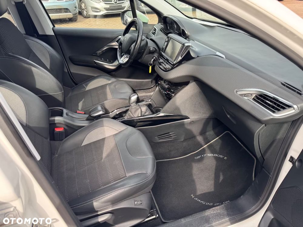 Peugeot 2008 PureTech 110 Stop&Start Allure - 16