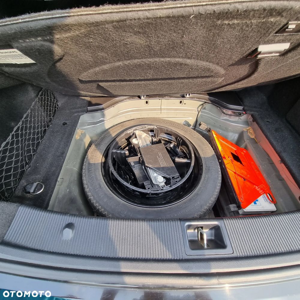 Mercedes-Benz Klasa E 350 4-Matic - 15