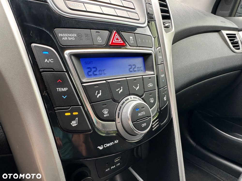 Hyundai i30 Kombi 1.6 GDi DCT Premium - 33