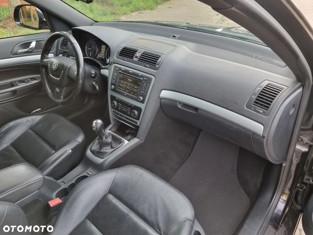 Skoda Octavia 2.0 TDI DPF RS - 10