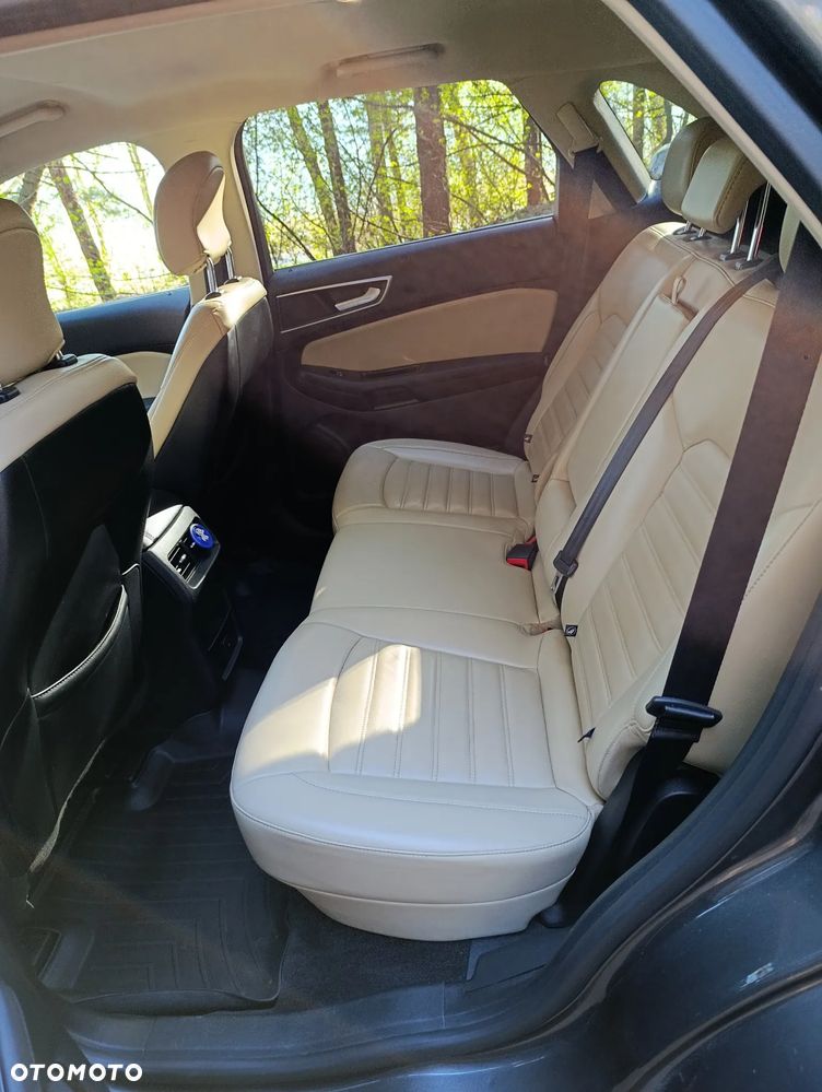 Ford Edge - 17