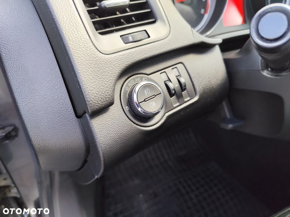 Opel Insignia 1.8 Edition - 32