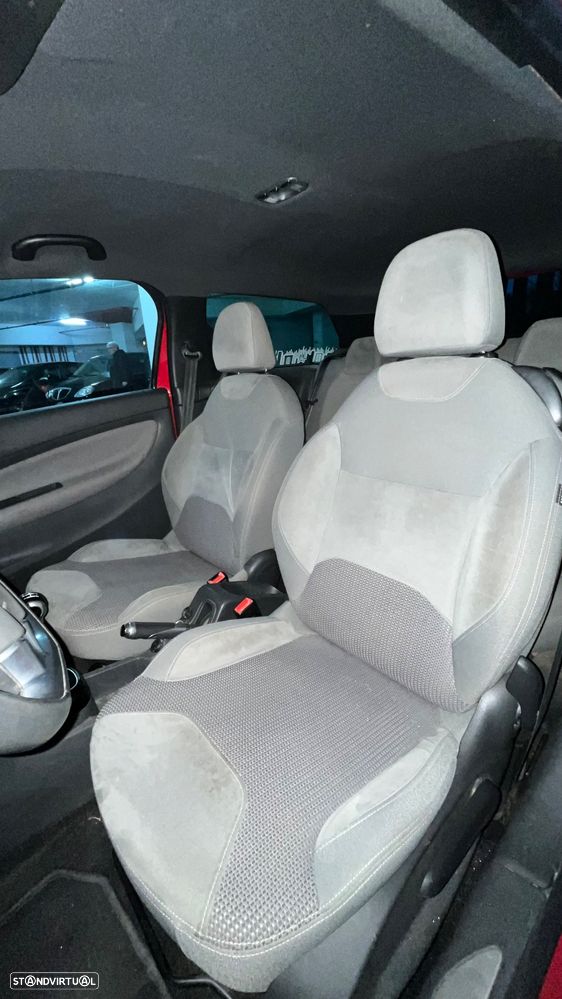 Citroën DS3 1.6 e-HDi So Chic - 7