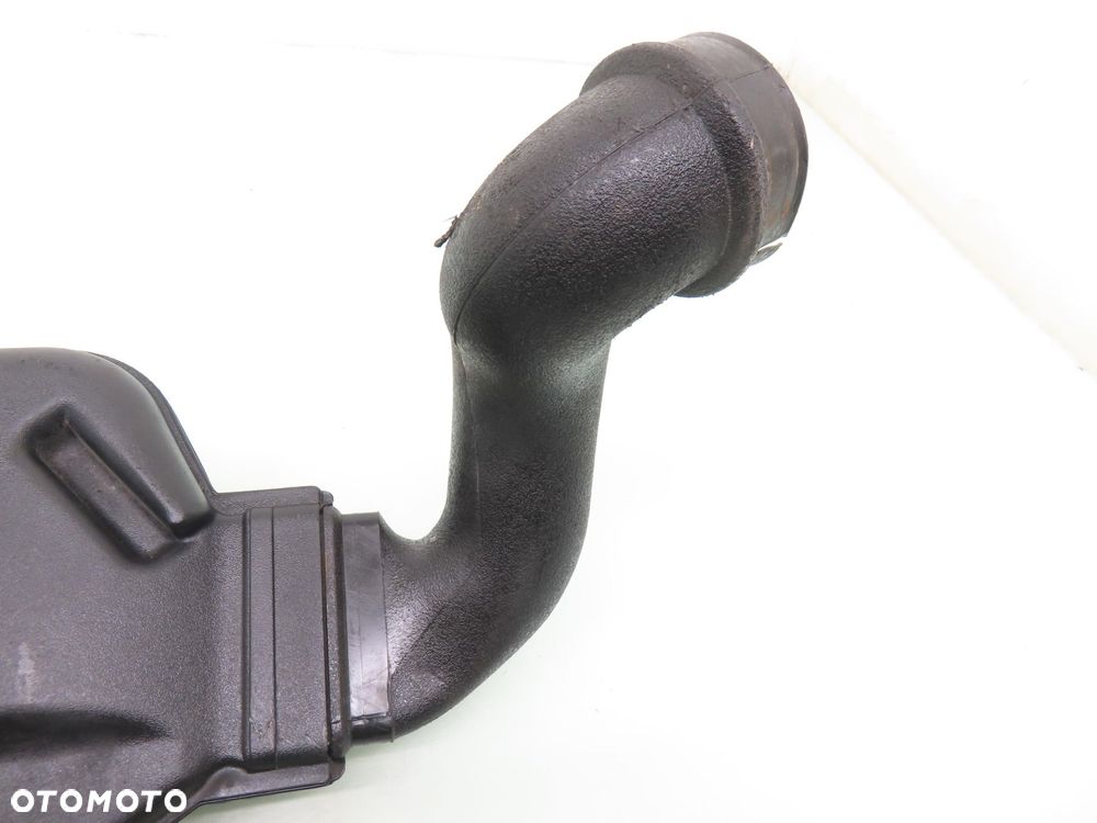 RURA DOLOTU HYUNDAI H100 2.5 TDiC 281724A201 - 3