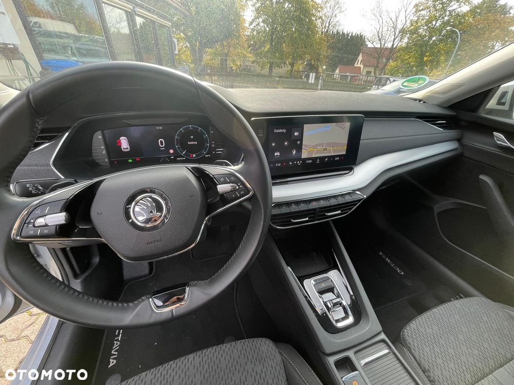 Skoda Octavia 2.0 TDI Ambition DSG - 14