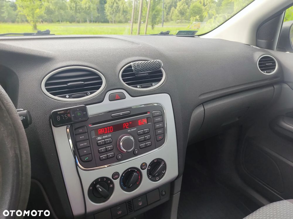 Ford Focus 1.6 Ti-VCT Trend - 2