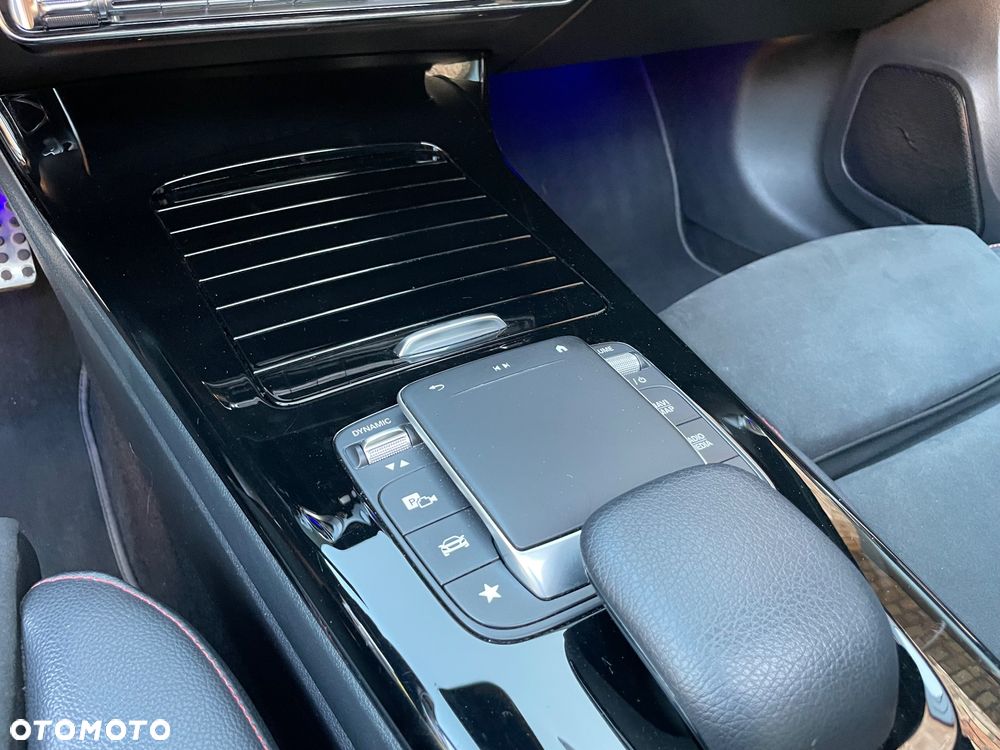 Mercedes-Benz Klasa A 220 d 8G-DCT AMG Line - 26