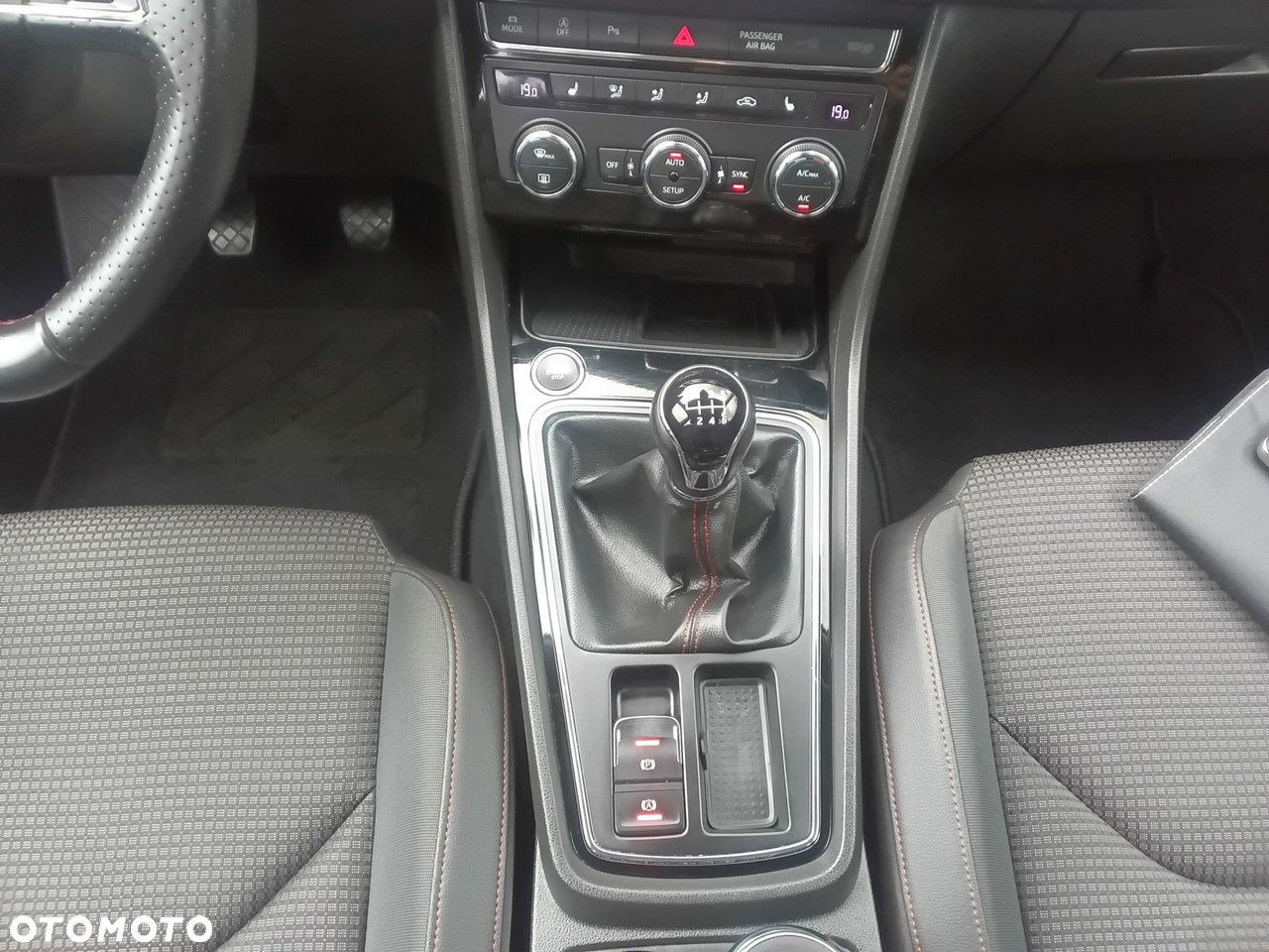 Seat Leon 2.0 TDI DPF Start&Stop FR - 30