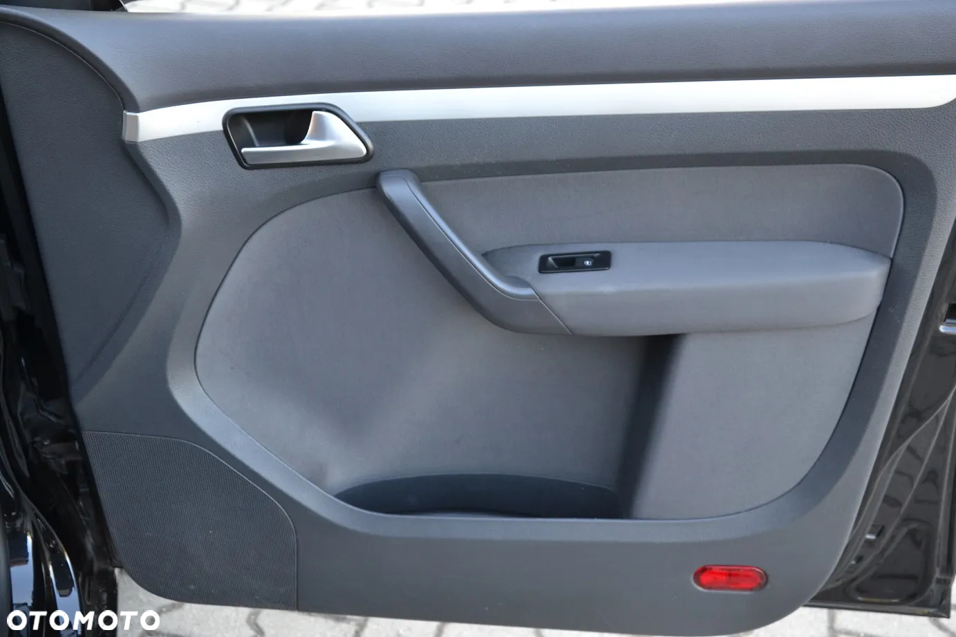 Volkswagen Touran 1.6 TDI DPF BlueMot Comfortline - 22